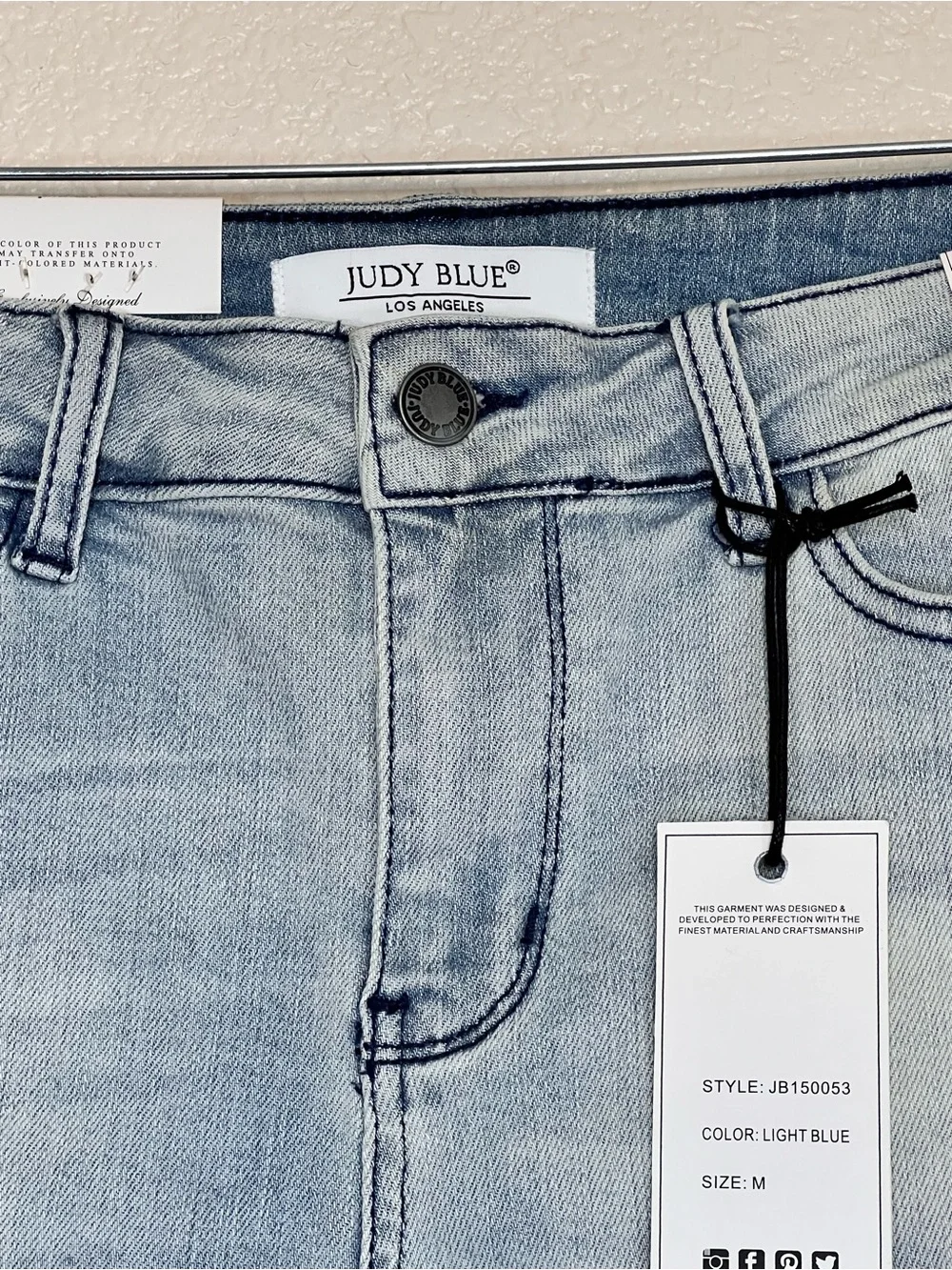 Judy Blue ombre frayed hem shorts, size medium *imperfect* - Picture 4 of 7